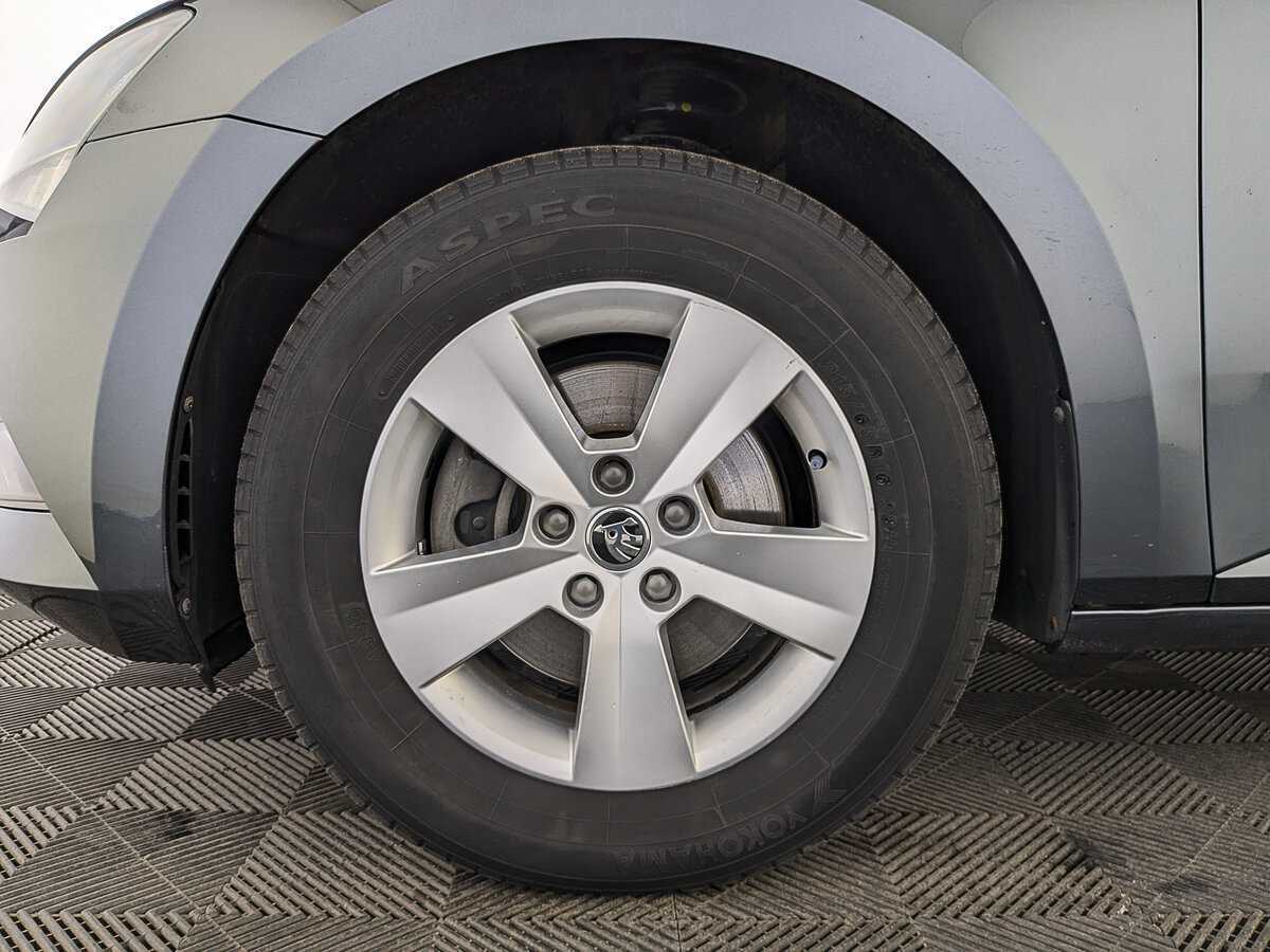 Skoda Superb 2019 года с пробегом. Фото: #11