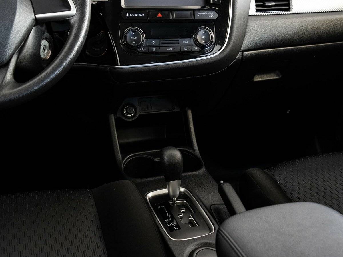 Mitsubishi Outlander 2014 года с пробегом. Фото: #11