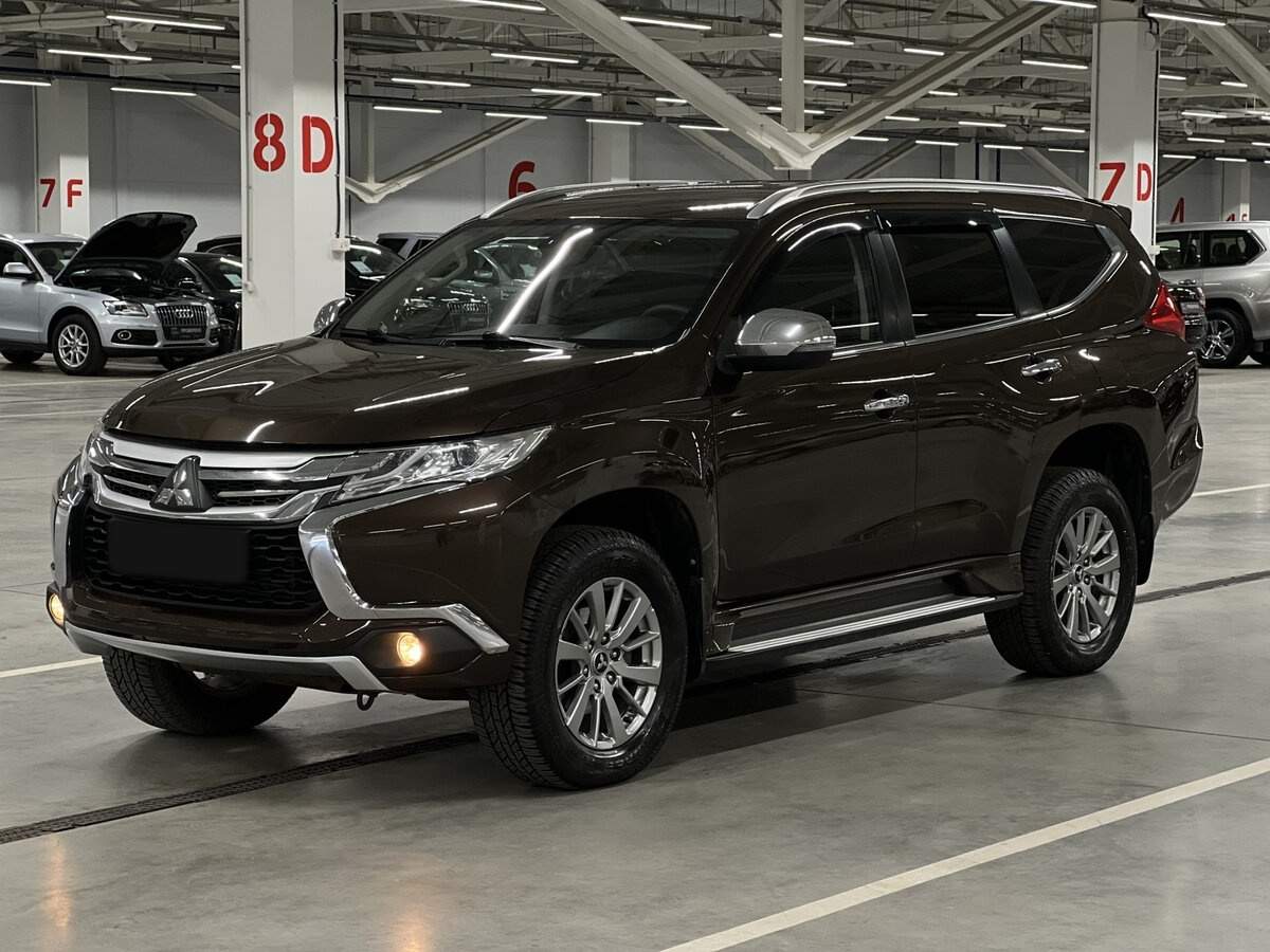 Mitsubishi Pajero Sport 2018 года с пробегом. Фото: #0
