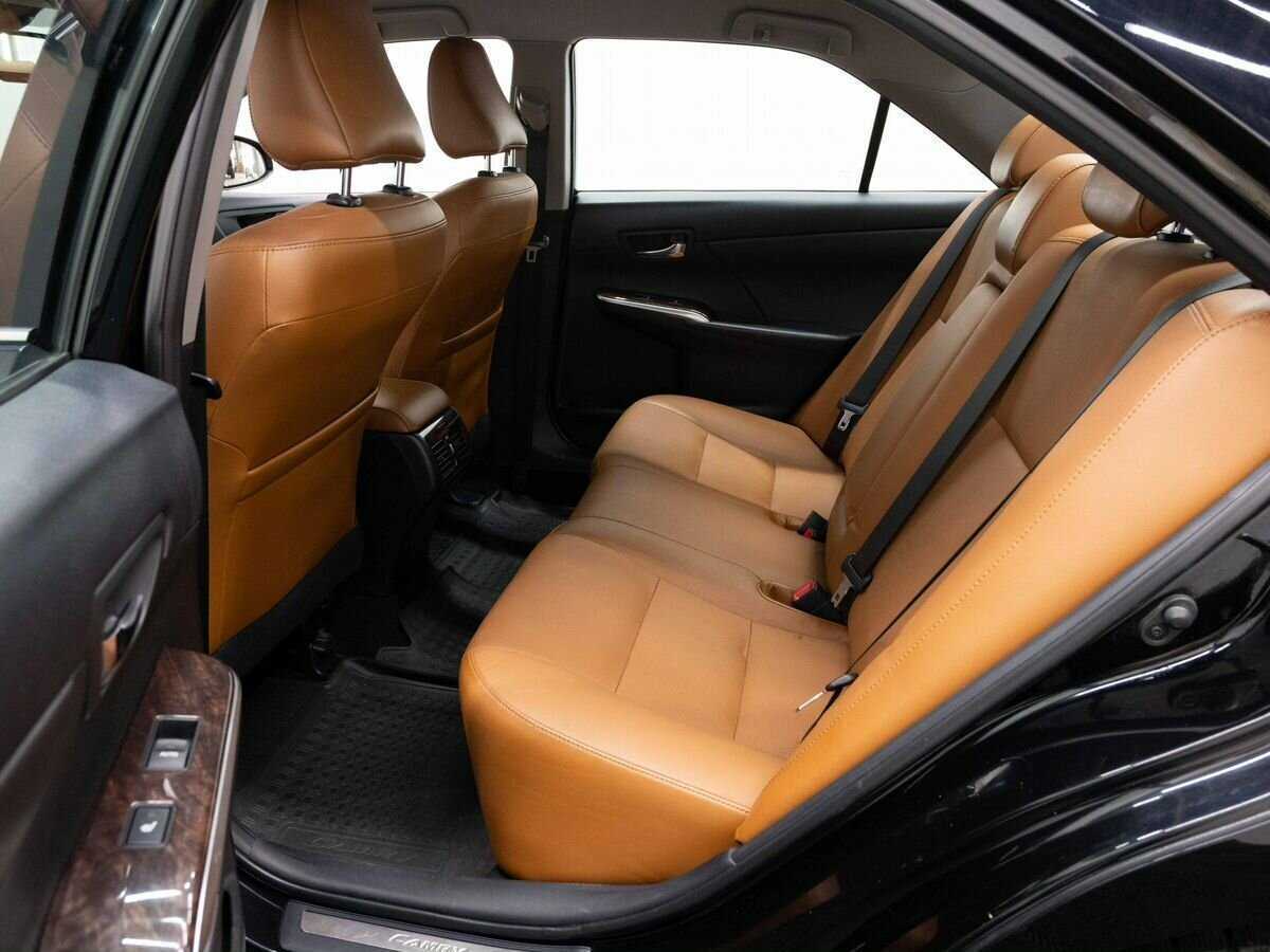 Toyota Camry 2017 года с пробегом. Фото: #8