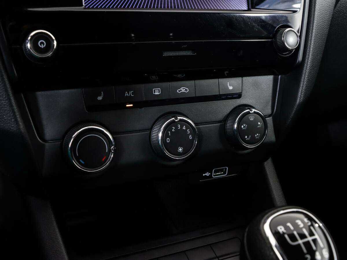 Skoda Octavia 2018 года с пробегом. Фото: #11