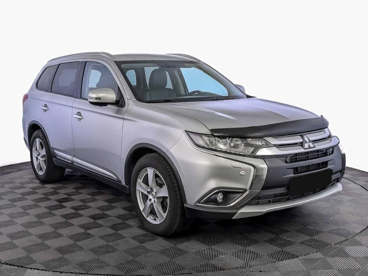 Mitsubishi Outlander 2017 года с пробегом. Фото: #2