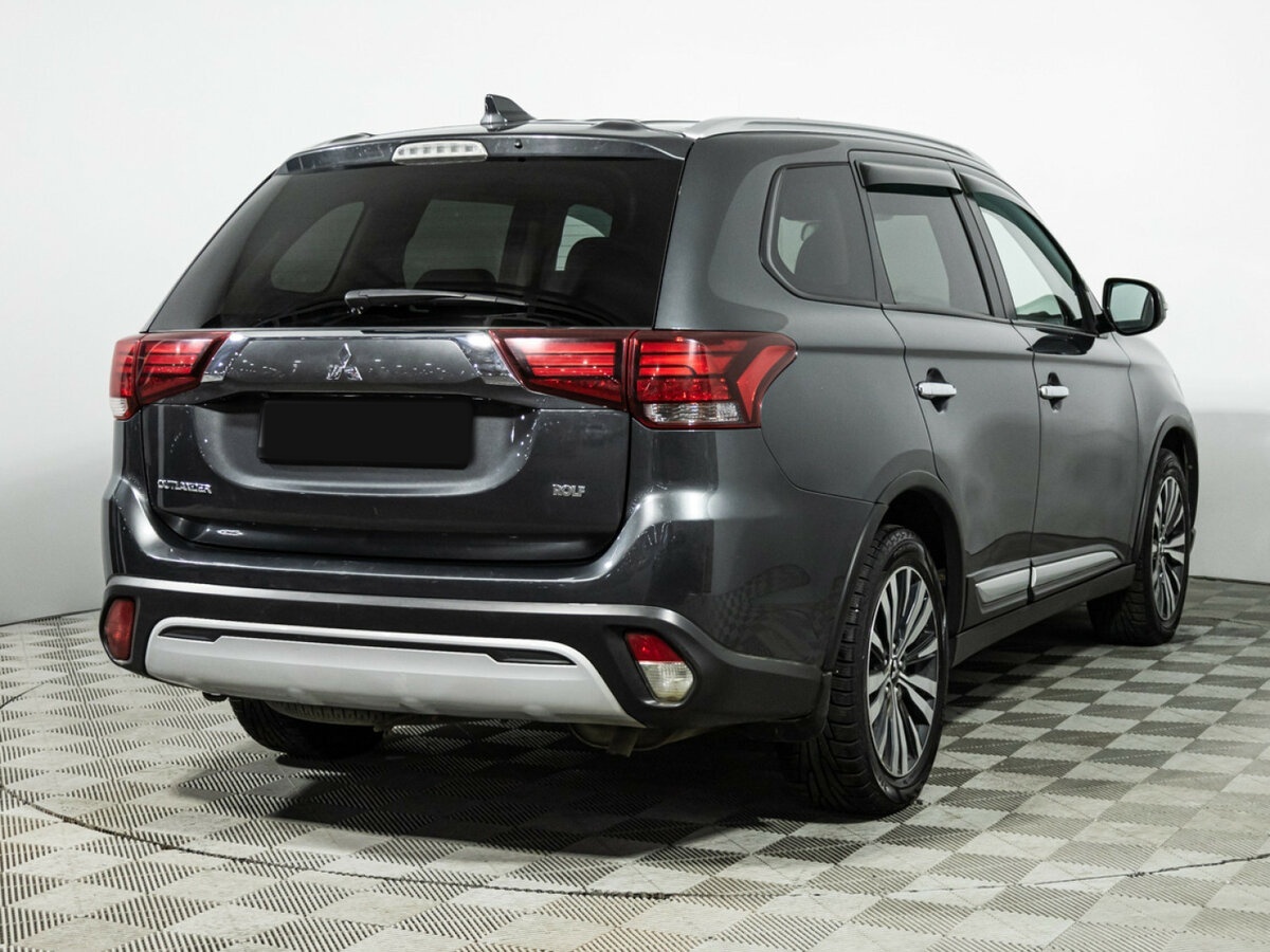 Mitsubishi Outlander 2020 года с пробегом. Фото: #3