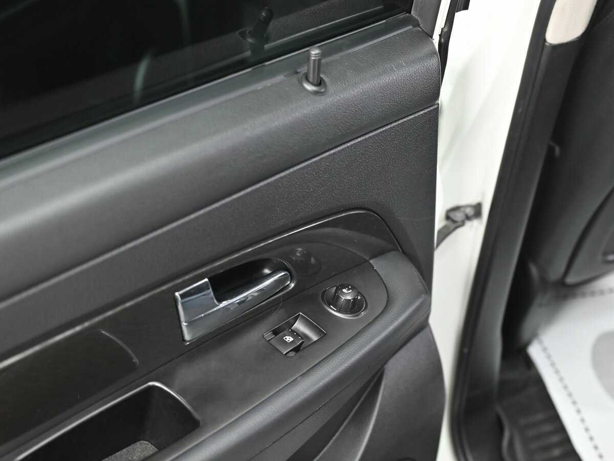 SsangYong Rexton 2013 года с пробегом. Фото: #13