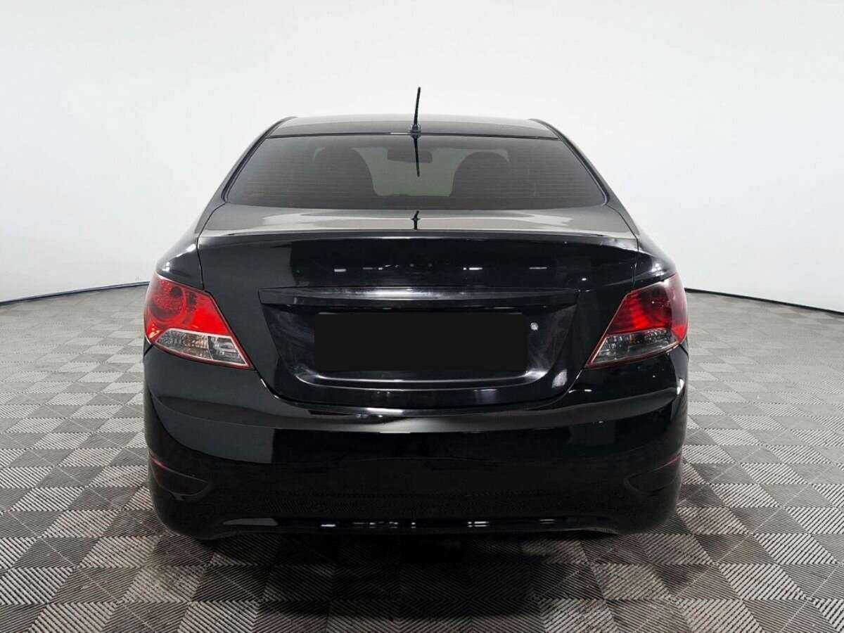 Hyundai Solaris 2012 года с пробегом. Фото: #4