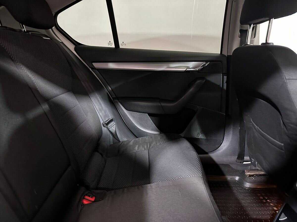 Skoda Octavia 2013 года с пробегом. Фото: #9