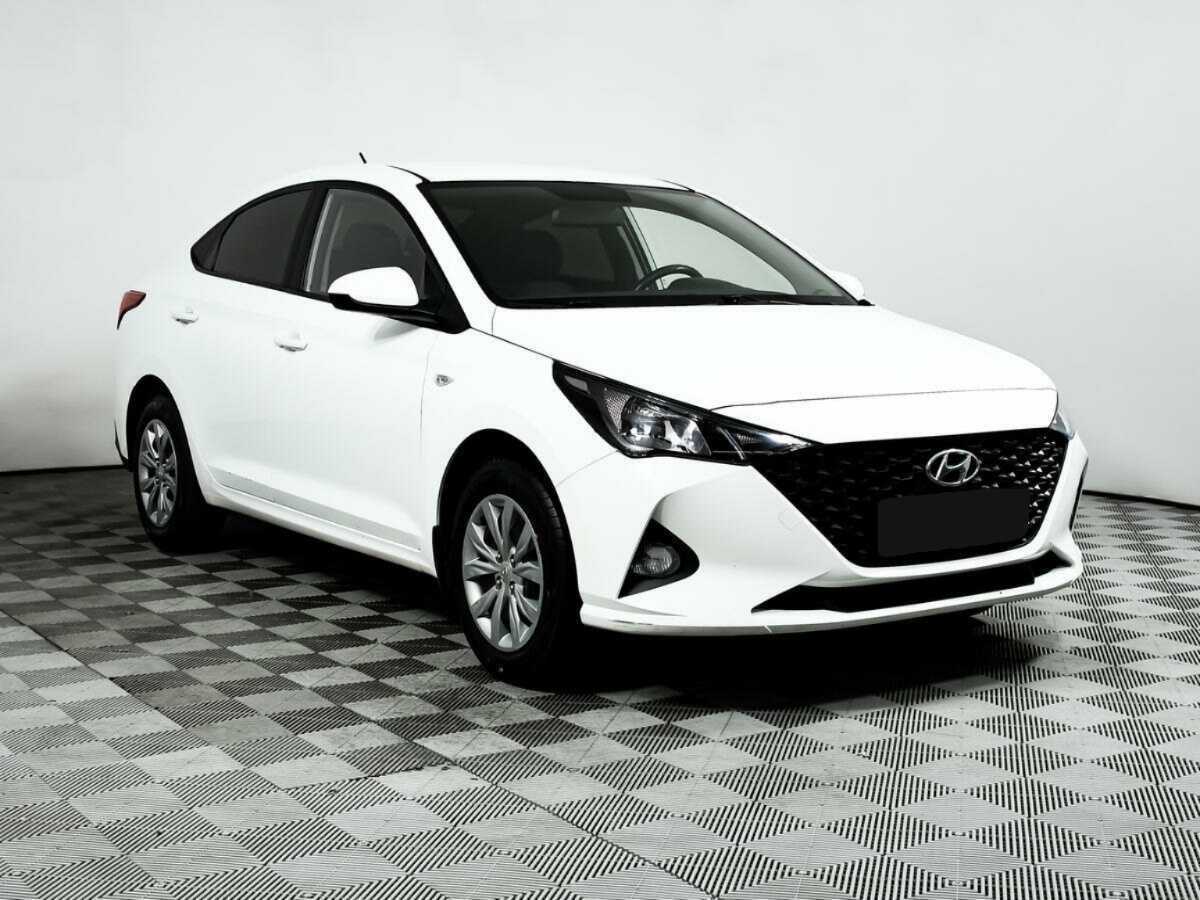 Hyundai Solaris 2020 года с пробегом. Фото: #2