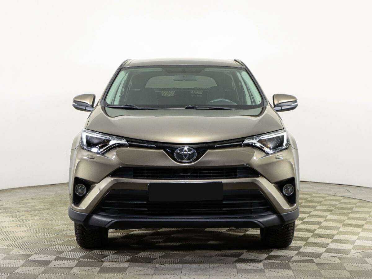 Toyota RAV4 2017 года с пробегом. Фото: #1