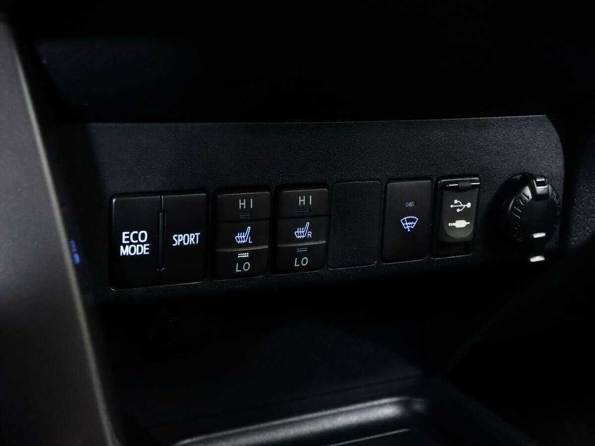 Toyota RAV4 2017 года с пробегом. Фото: #15