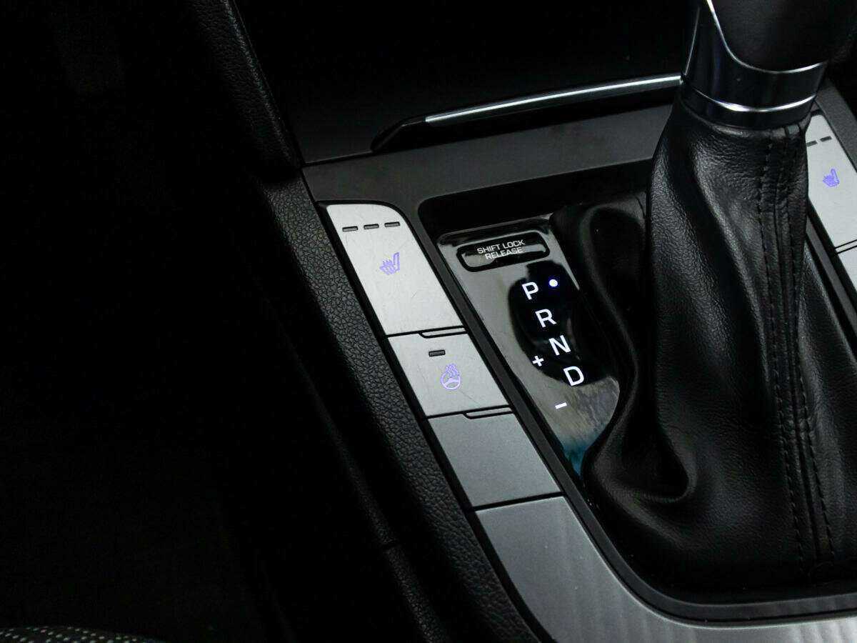 Hyundai Elantra 2016 года с пробегом. Фото: #16