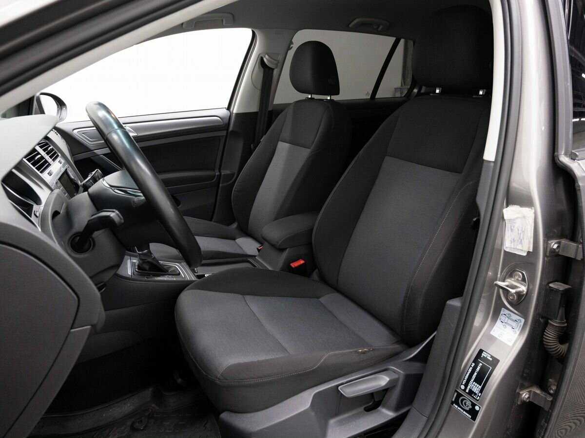 Volkswagen Golf 2013 года с пробегом. Фото: #9