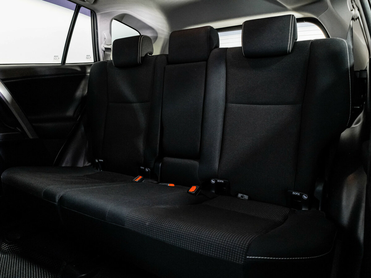 Toyota RAV4 2018 года с пробегом. Фото: #17