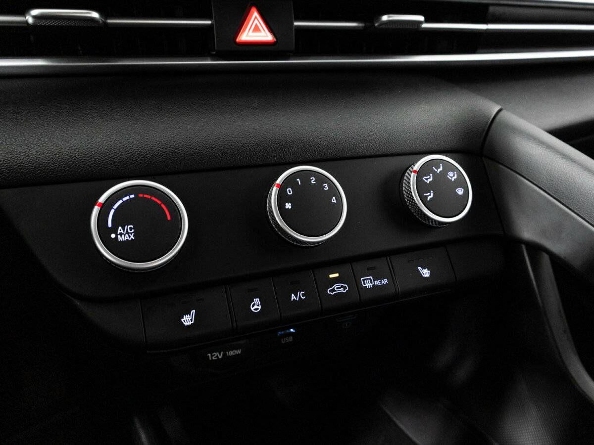 Hyundai Elantra 2021 года с пробегом. Фото: #16