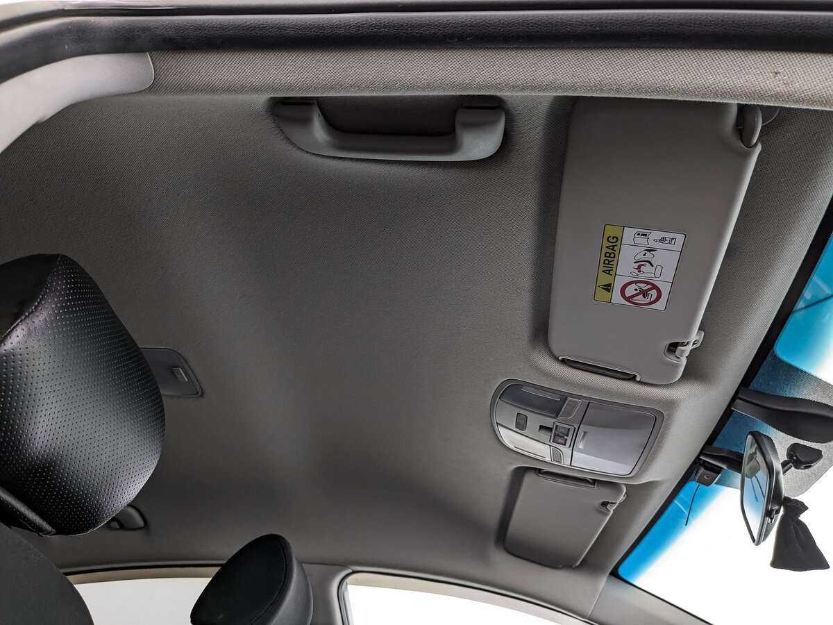 Hyundai Elantra 2020 года с пробегом. Фото: #18