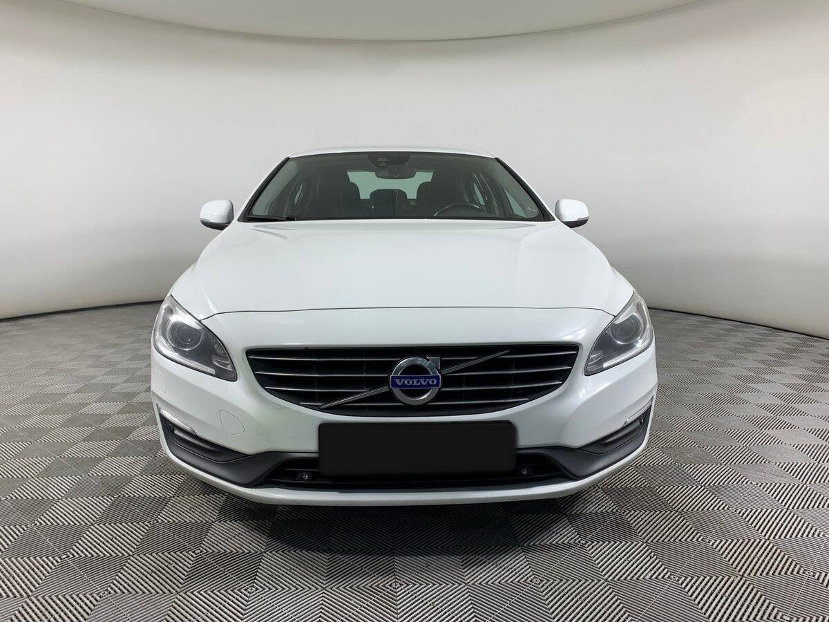 Volvo S60 2014 года с пробегом. Фото: #1