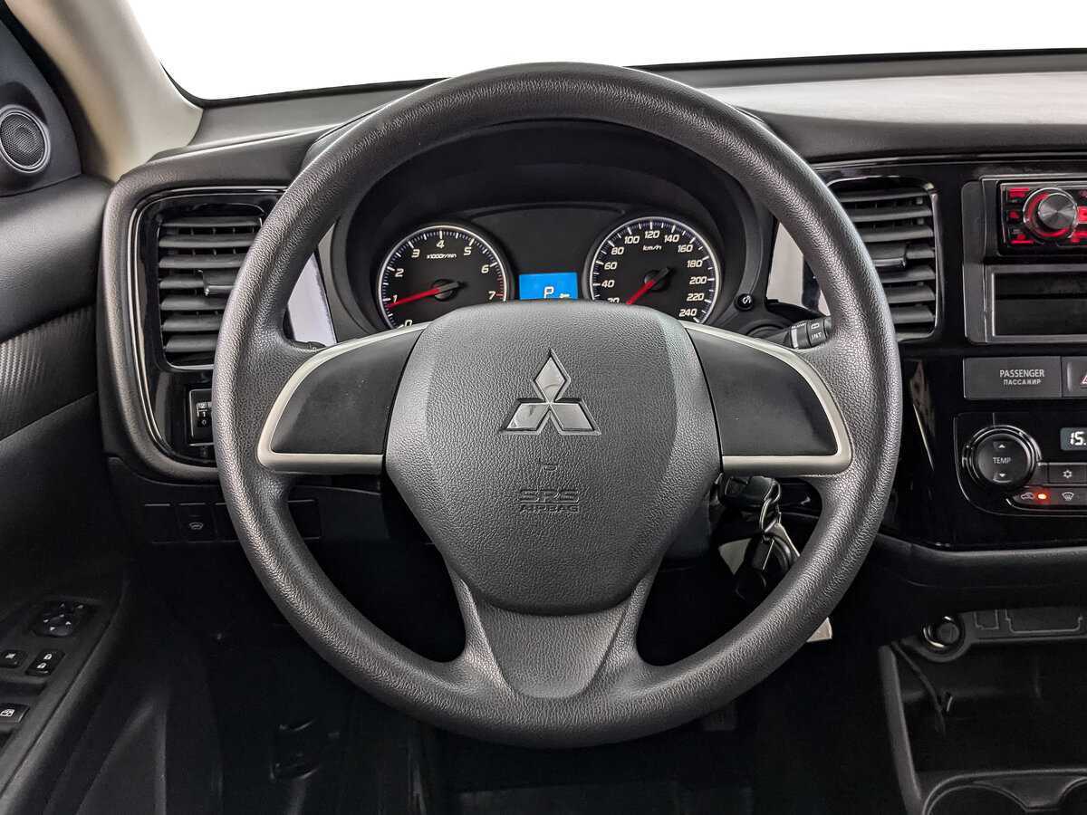 Mitsubishi Outlander 2015 года с пробегом. Фото: #17