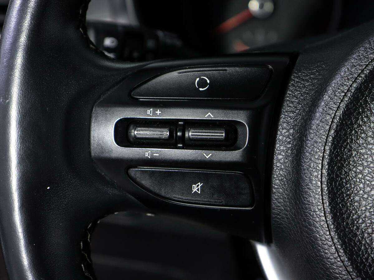 Kia Rio 2019 года с пробегом. Фото: #16