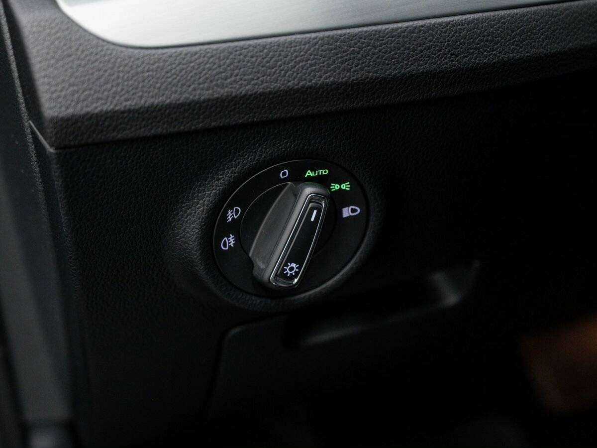 Skoda Superb 2017 года с пробегом. Фото: #17