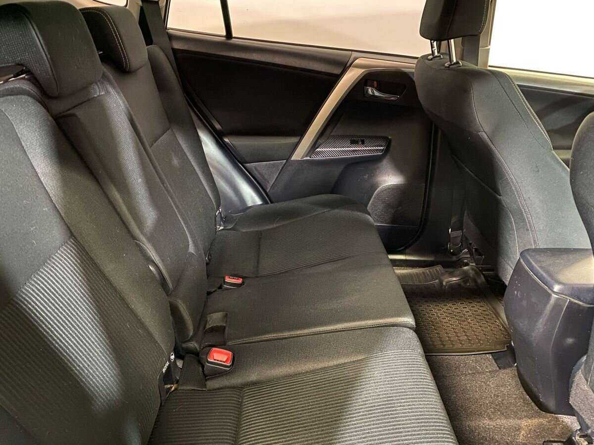 Toyota RAV4 2014 года с пробегом. Фото: #10