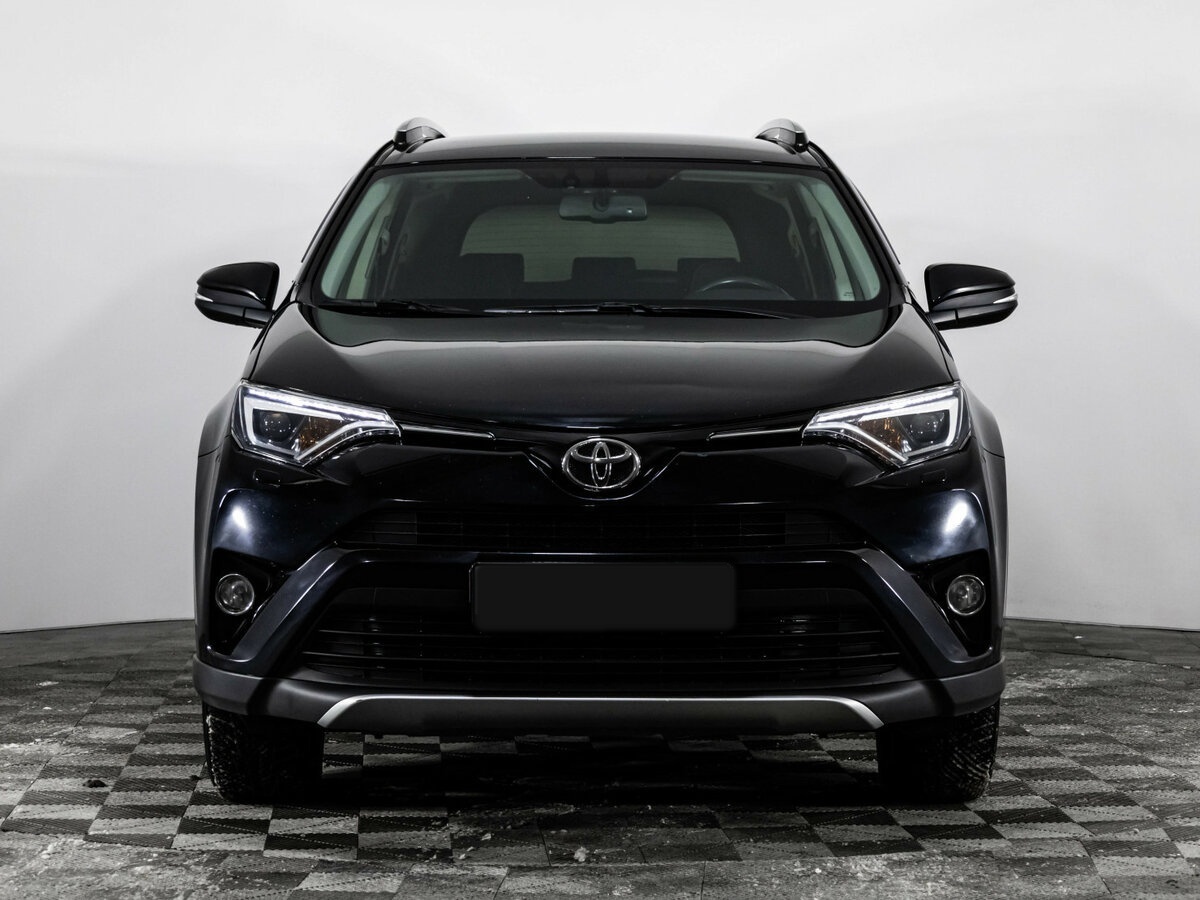 Toyota RAV4 2018 года с пробегом. Фото: #1