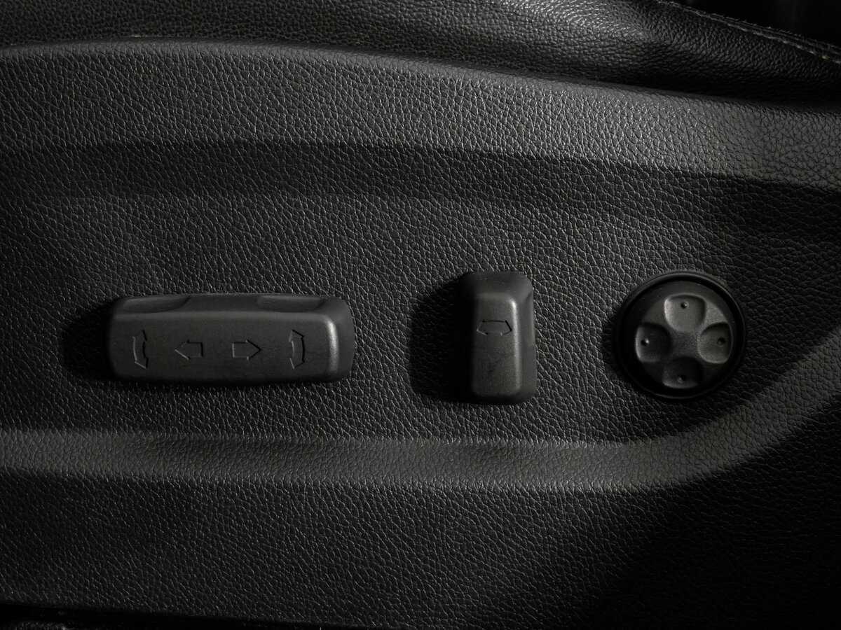 Hyundai Santa Fe 2013 года с пробегом. Фото: #16