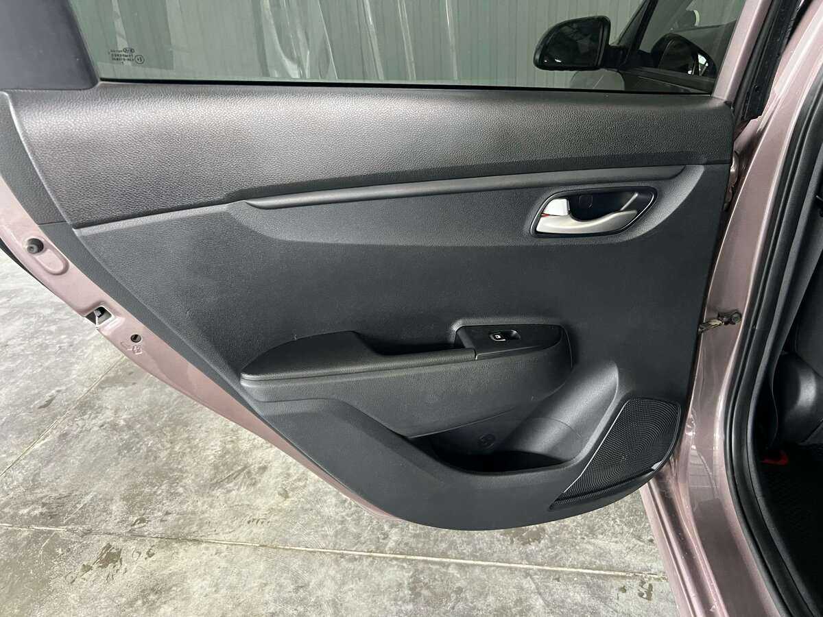 Kia Rio 2018 года с пробегом. Фото: #15