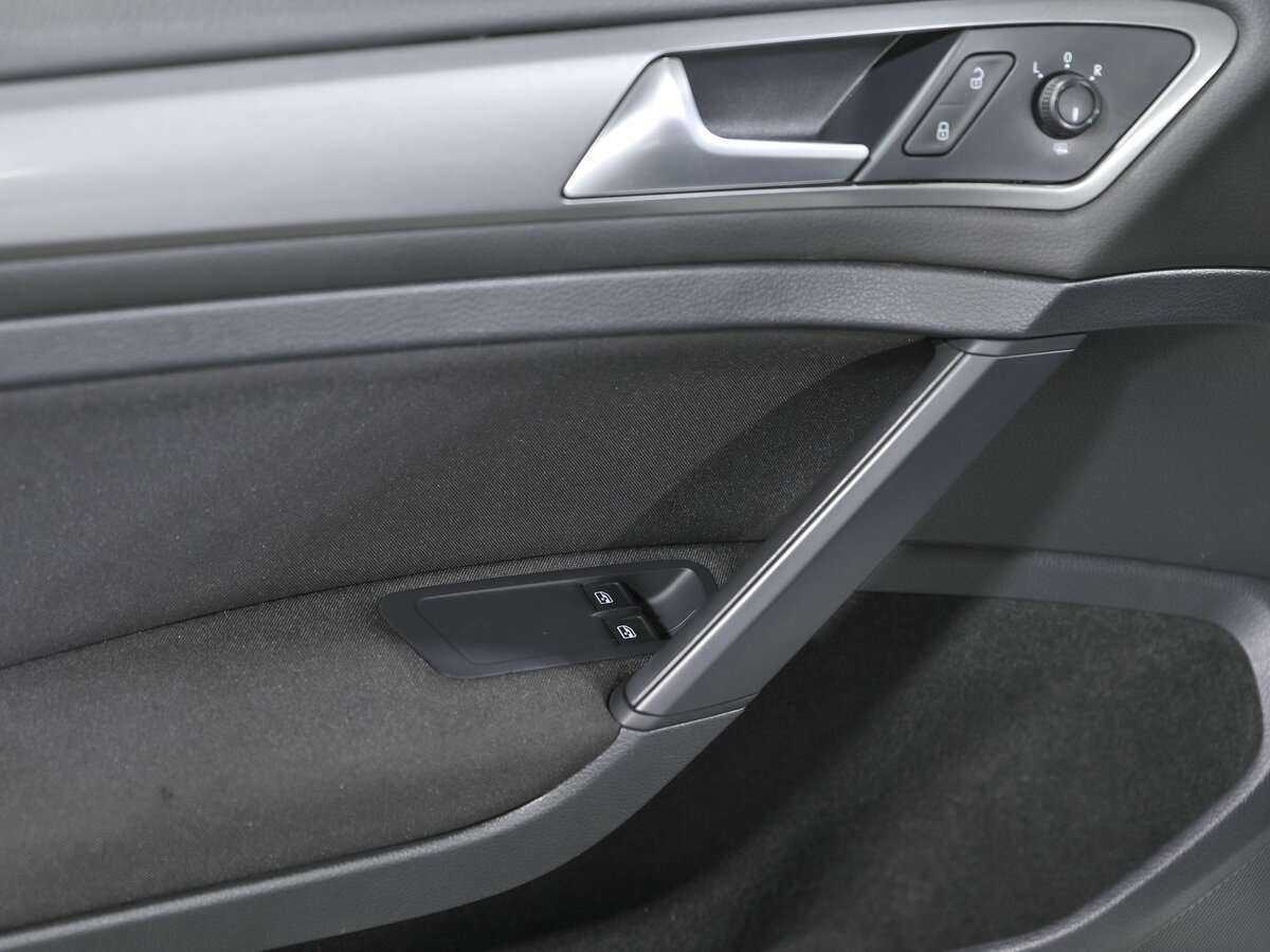 Volkswagen Golf 2013 года с пробегом. Фото: #11