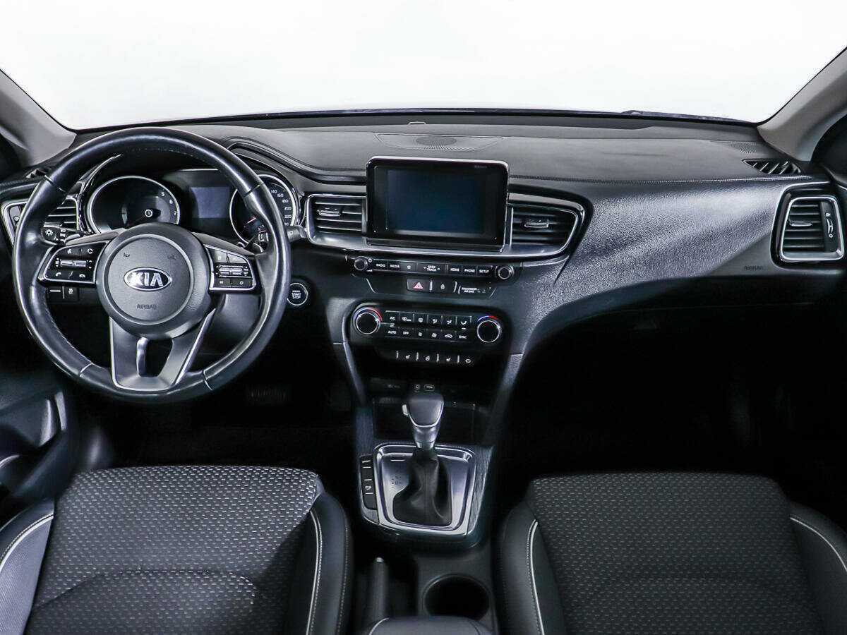 Kia Ceed 2018 года с пробегом. Фото: #9