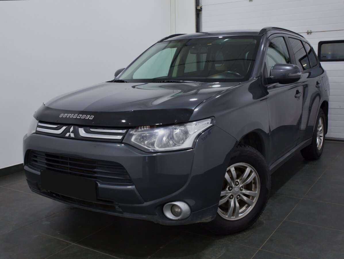 Mitsubishi Outlander 2013 года с пробегом. Фото: #0