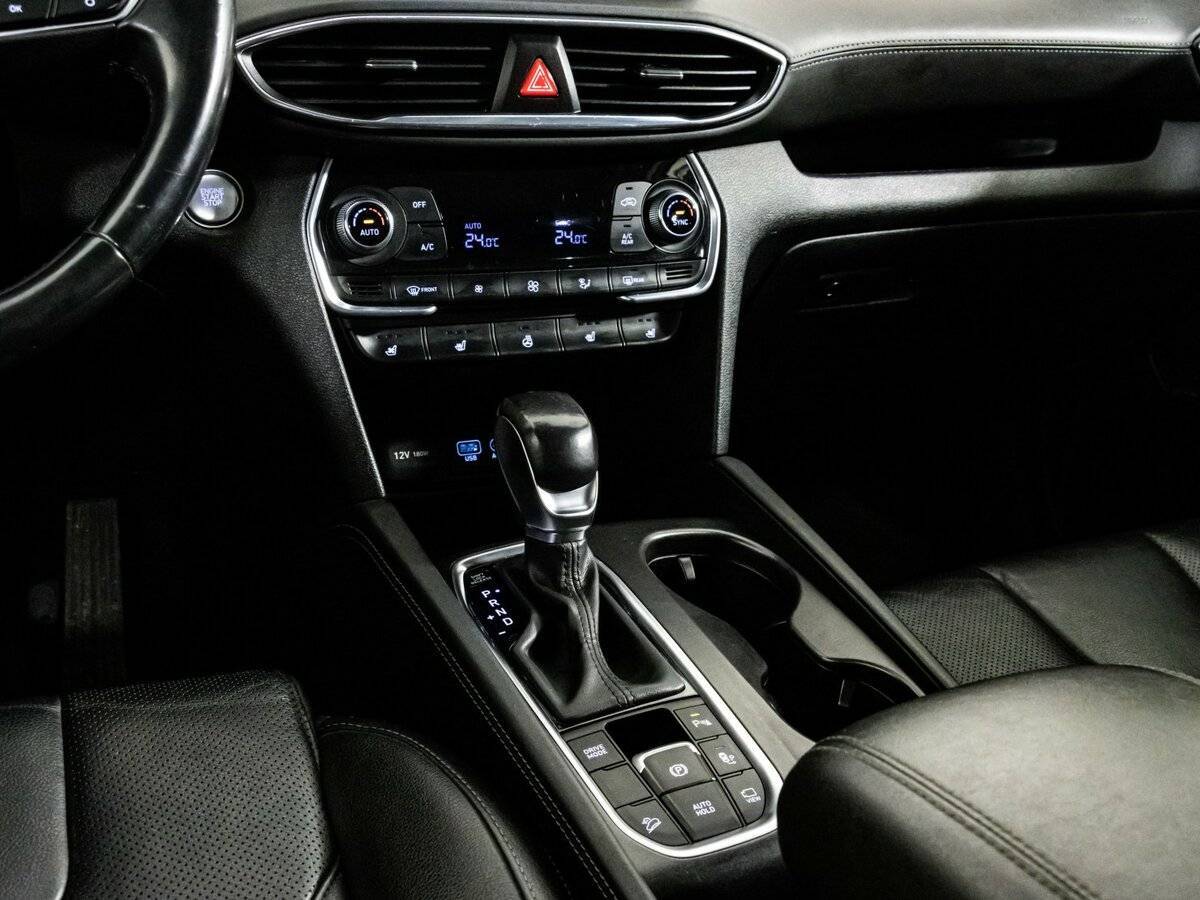 Hyundai Santa Fe 2018 года с пробегом. Фото: #10