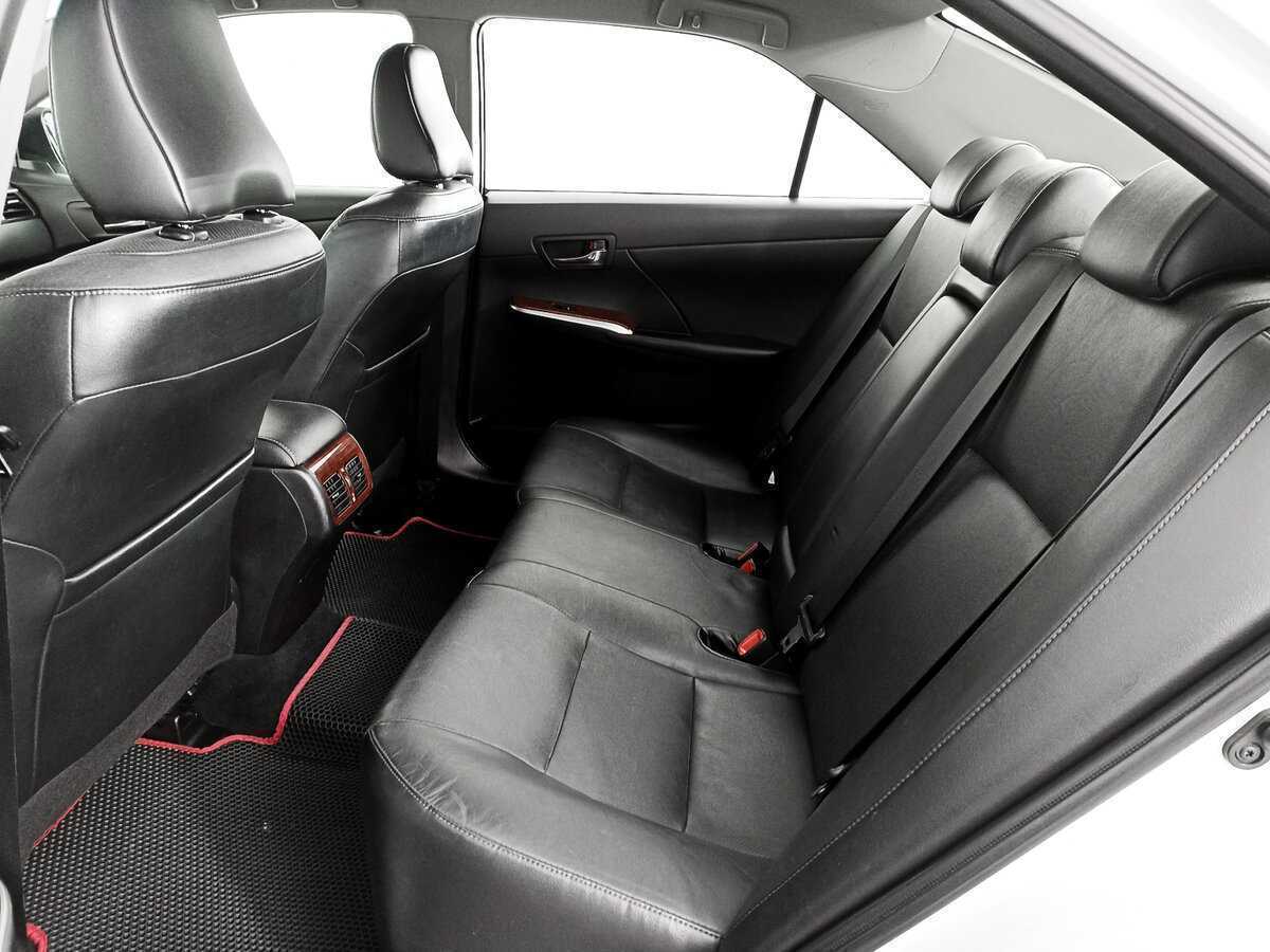Toyota Camry 2014 года с пробегом. Фото: #7