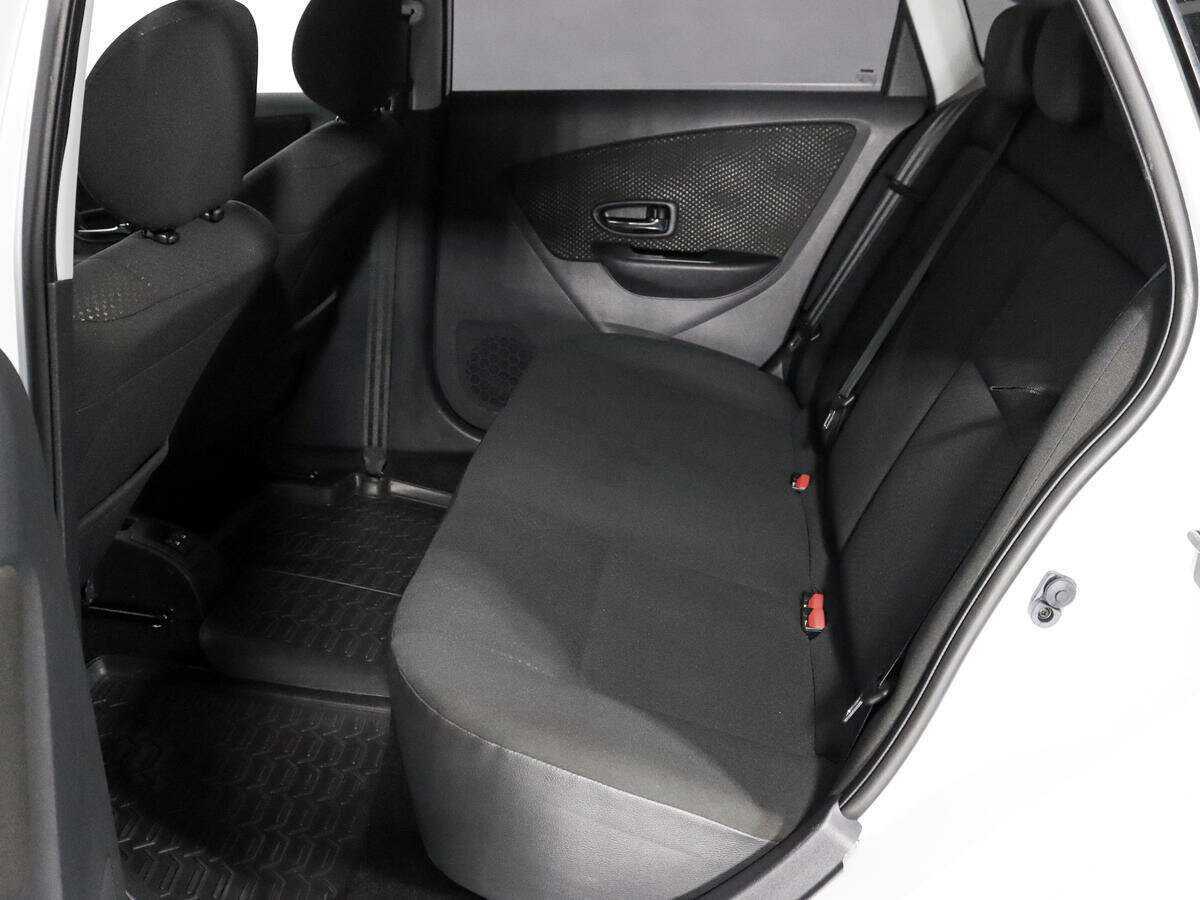 Nissan Almera 2015 года с пробегом. Фото: #7