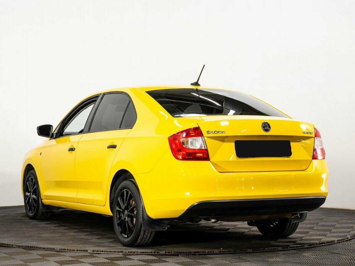Skoda Rapid 2017 года с пробегом. Фото: #5