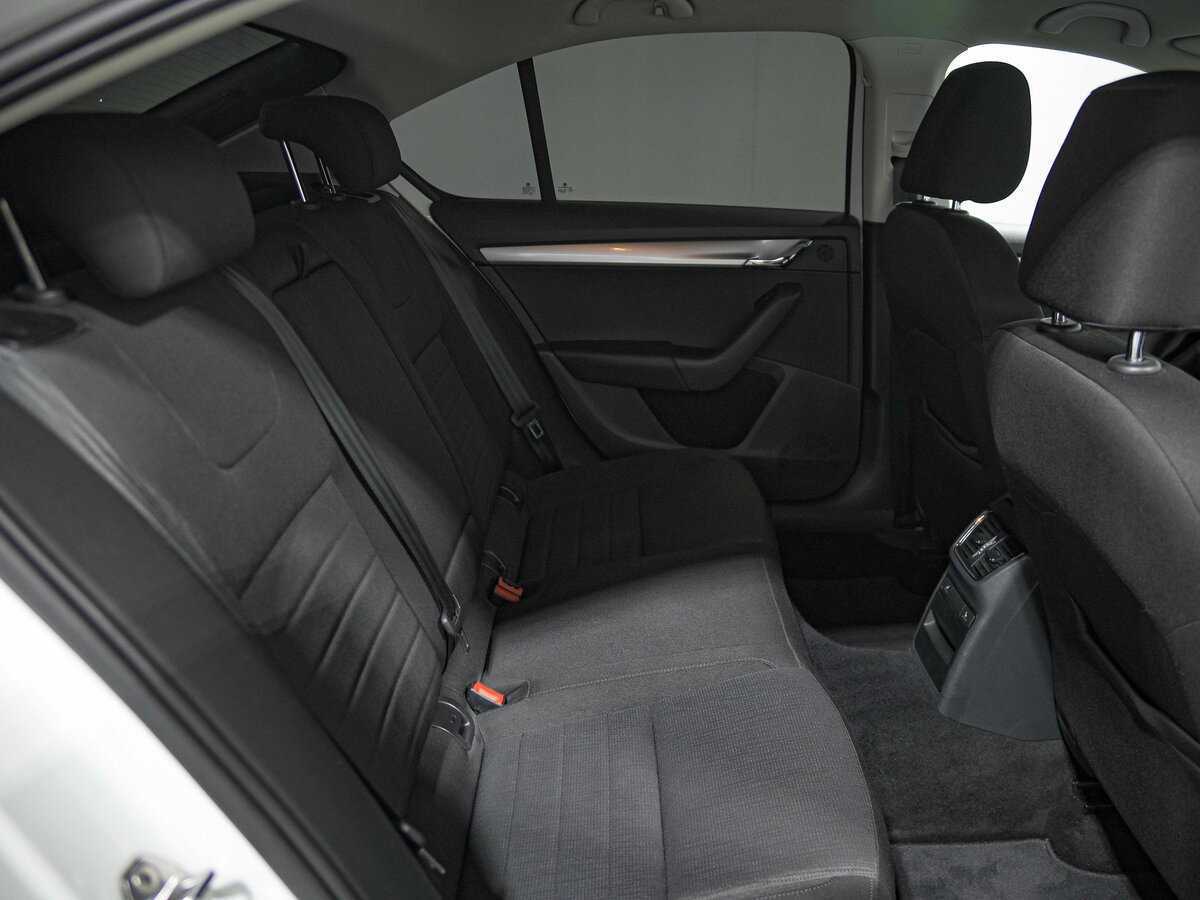 Skoda Octavia 2016 года с пробегом. Фото: #12