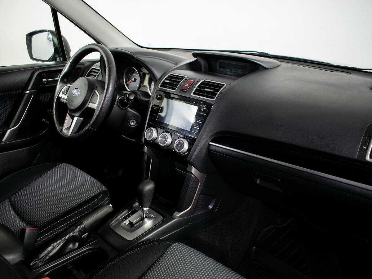 Subaru Forester 2017 года с пробегом. Фото: #6