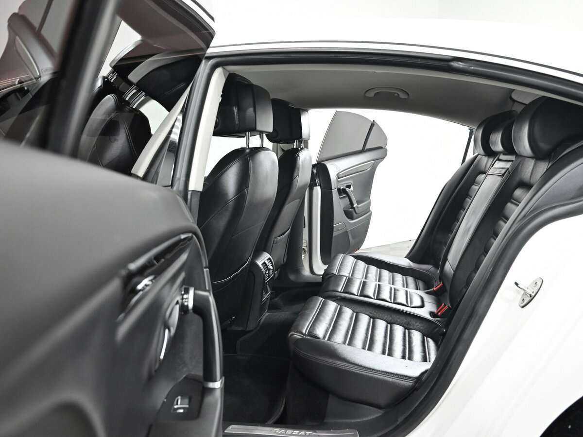 Volkswagen Passat CC 2012 года с пробегом. Фото: #4