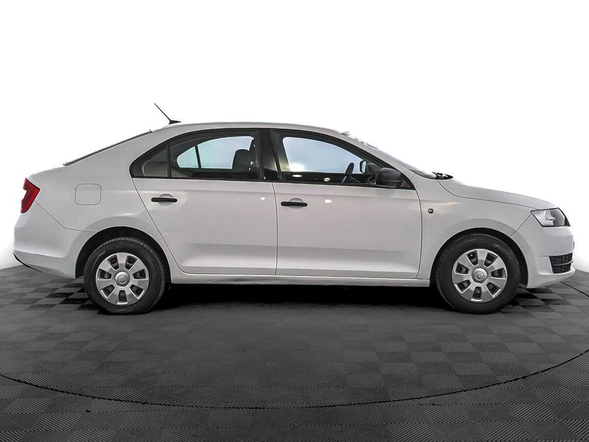 Skoda Rapid 2017 года с пробегом. Фото: #3