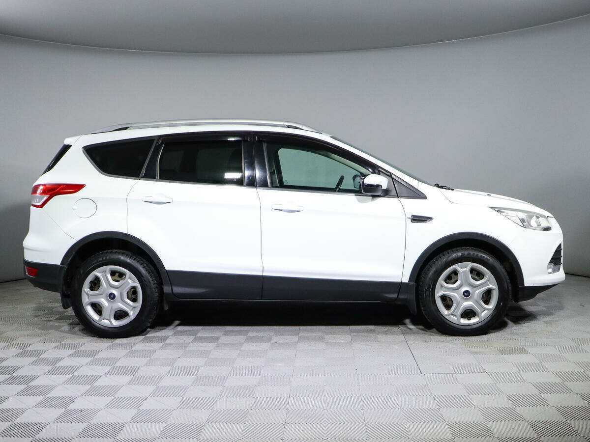 Ford Kuga 2014 года с пробегом. Фото: #3