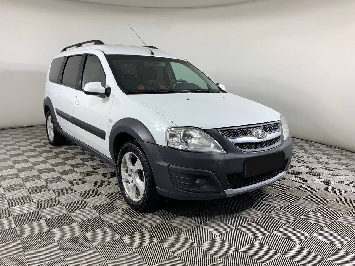 Lada (ВАЗ) Largus 2018 года с пробегом. Фото: #2