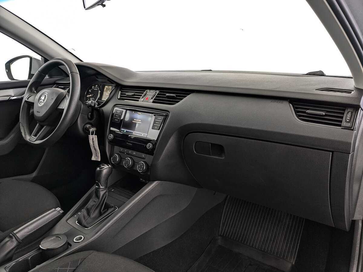 Skoda Octavia 2017 года с пробегом. Фото: #8