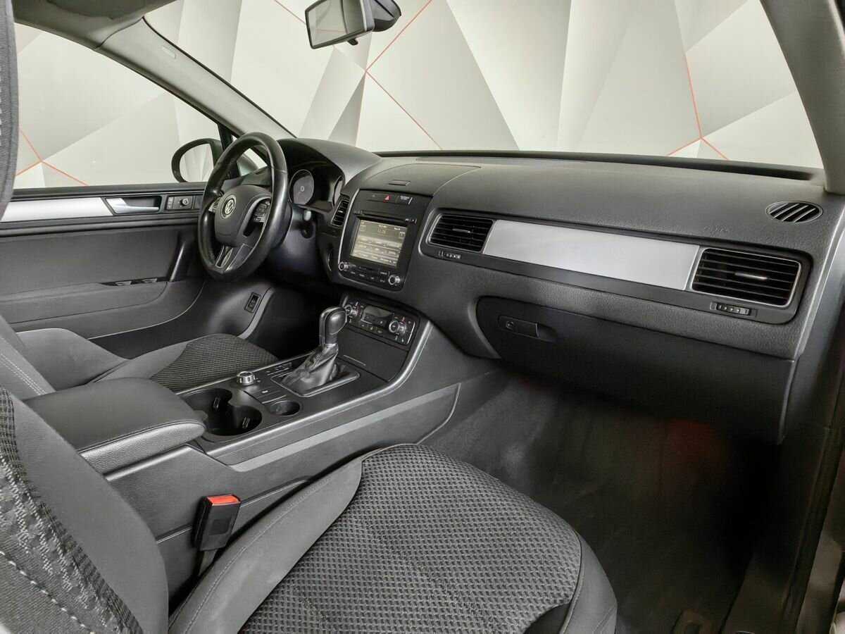 Volkswagen Touareg 2012 года с пробегом. Фото: #7