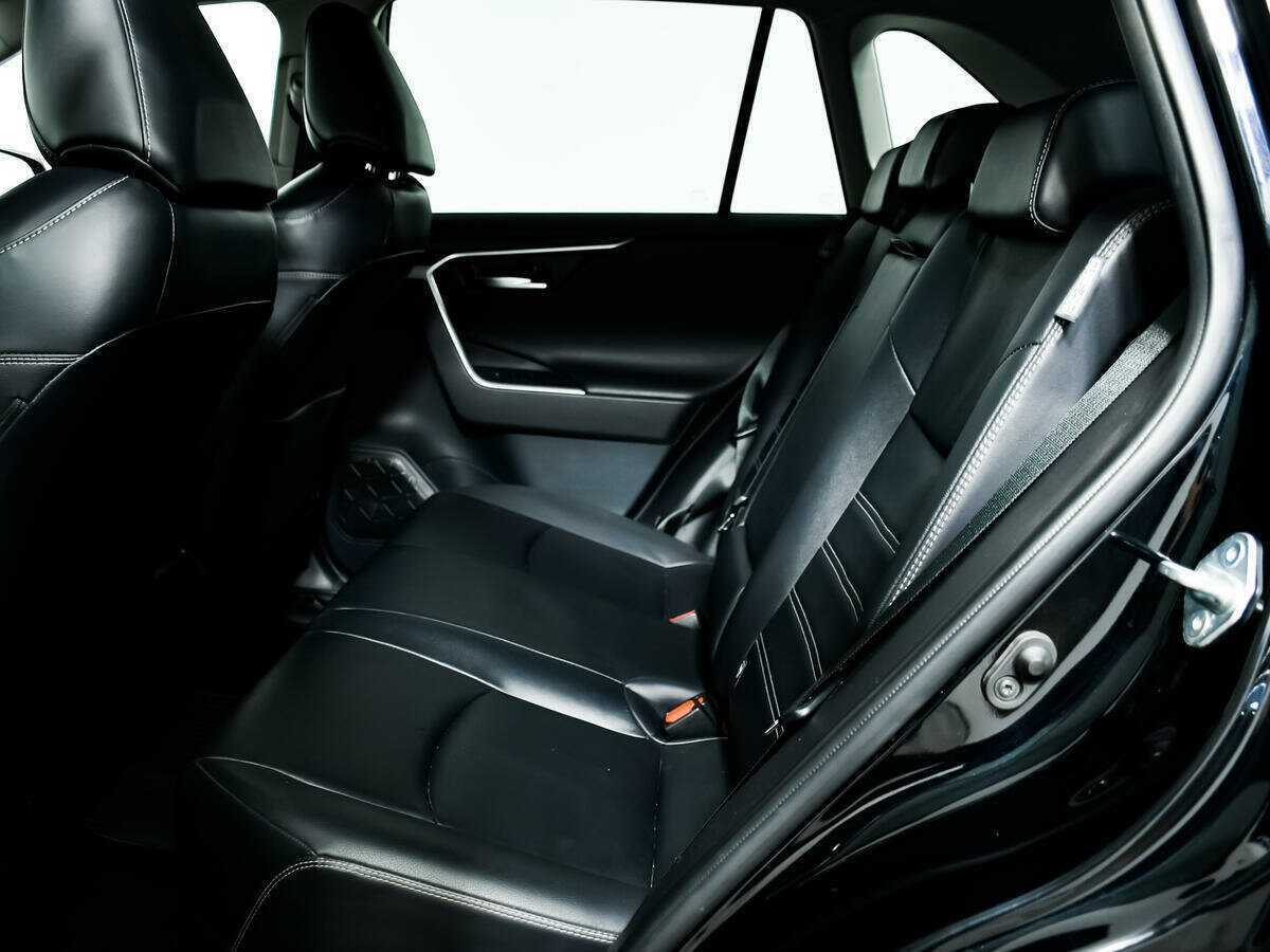 Toyota RAV4 2020 года с пробегом. Фото: #11