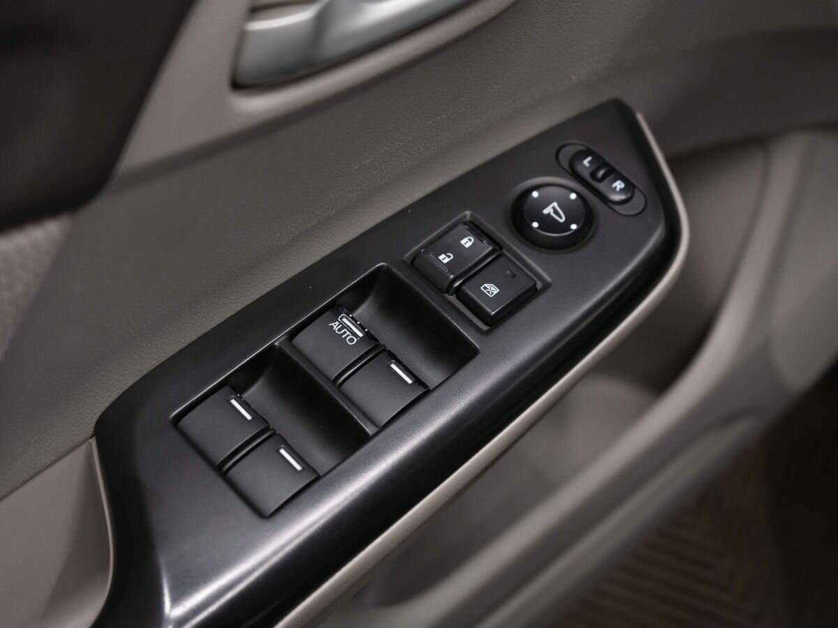 Honda Civic 2012 года с пробегом. Фото: #16