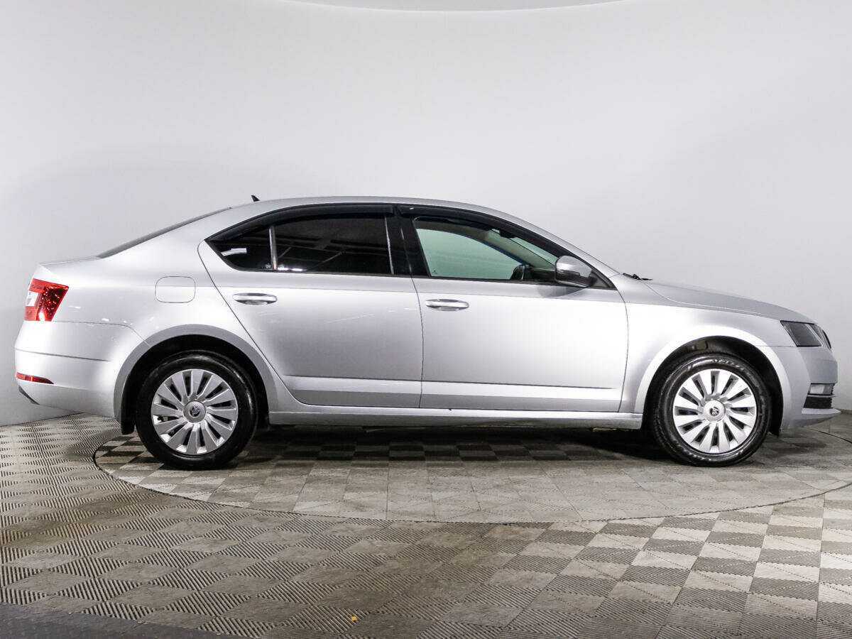 Skoda Octavia 2017 года с пробегом. Фото: #3