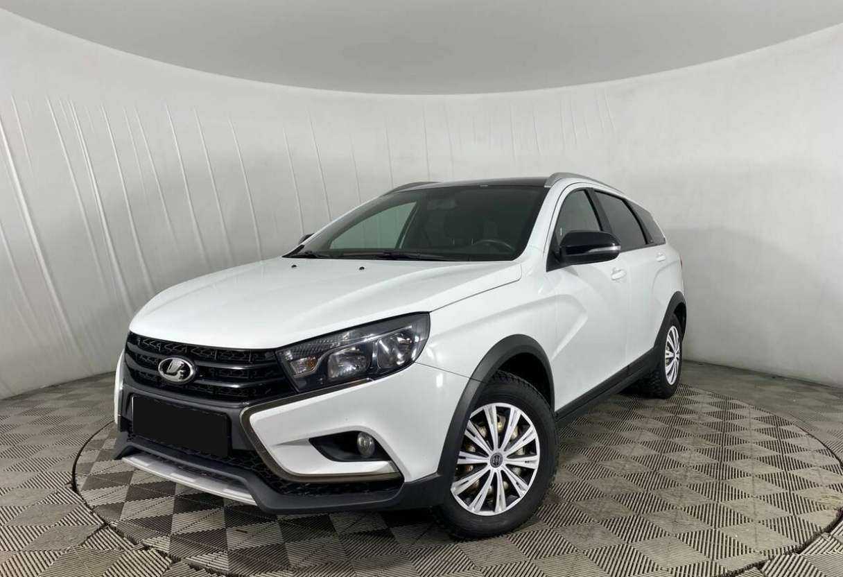 Lada (ВАЗ) Vesta 2020 года с пробегом. Посмотреть фото