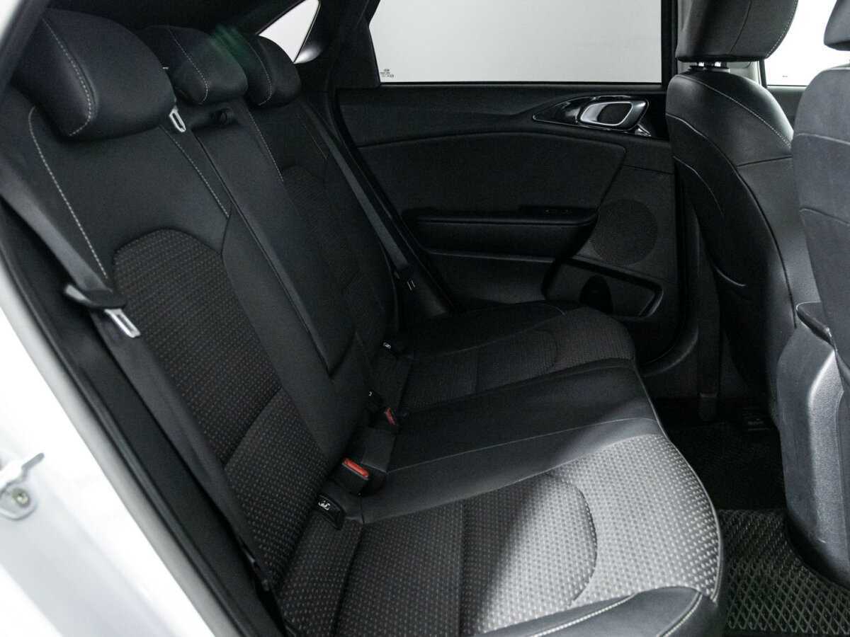 Kia Ceed 2020 года с пробегом. Фото: #28