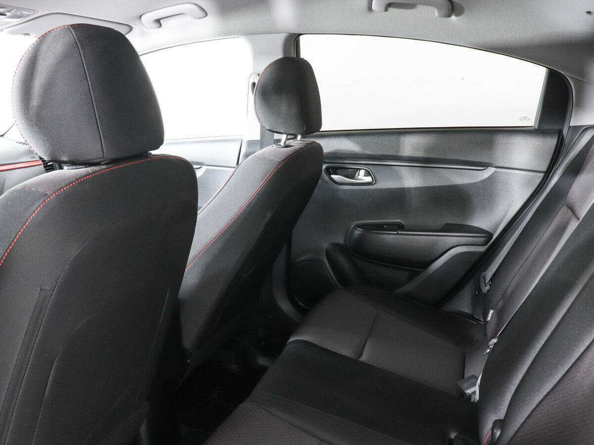 Kia Rio 2021 года с пробегом. Фото: #11