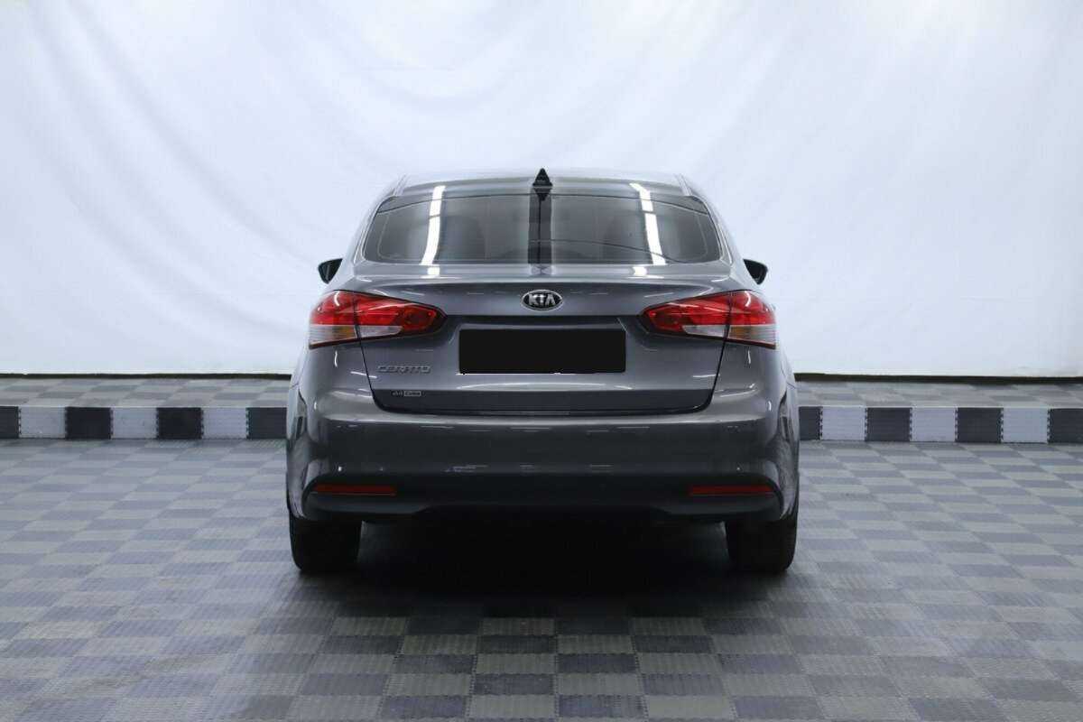Kia Cerato 2018 года с пробегом. Фото: #5