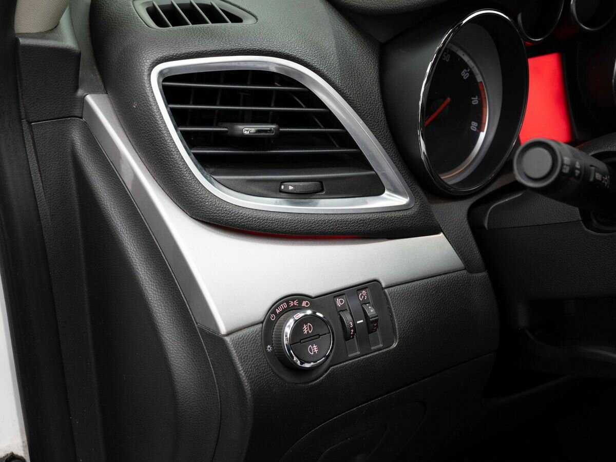 Opel Mokka 2013 года с пробегом. Фото: #17