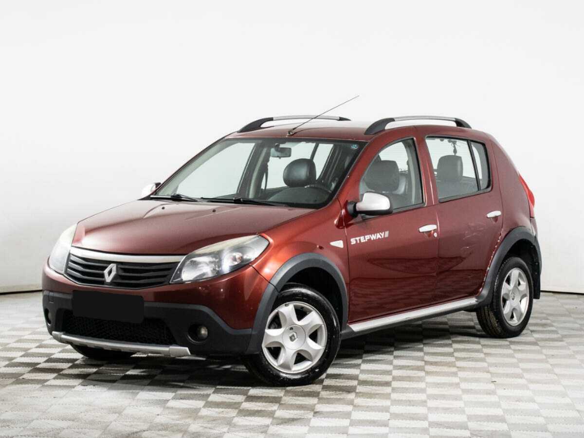 Renault Sandero 2012 года с пробегом. Посмотреть фото